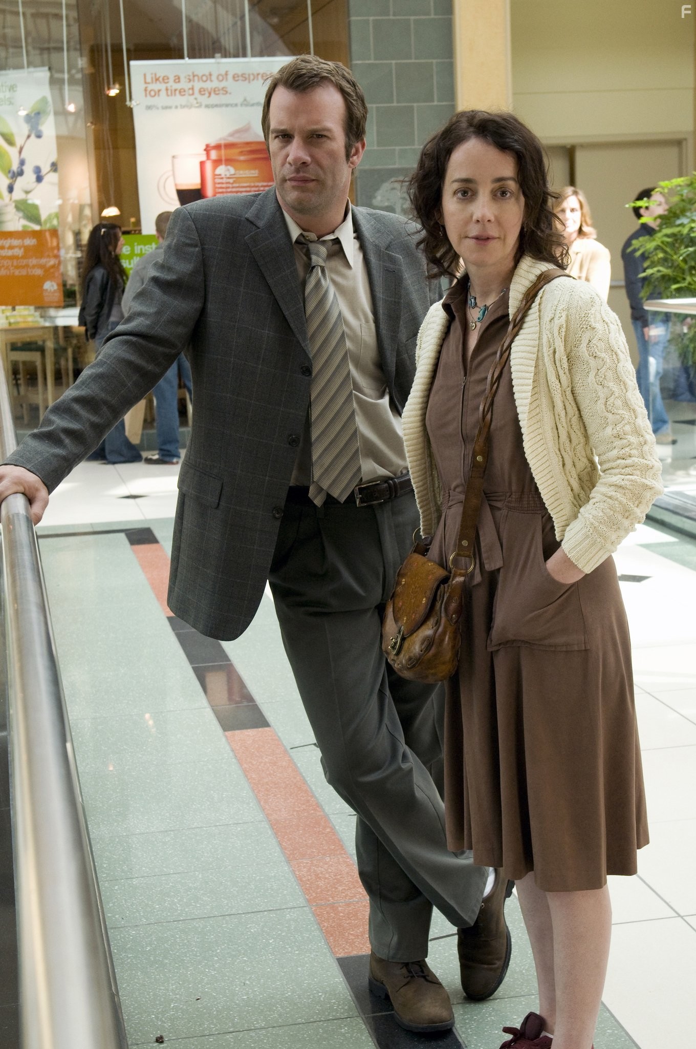 Thomas Jane and Jane Adams in Жеребец (2009)