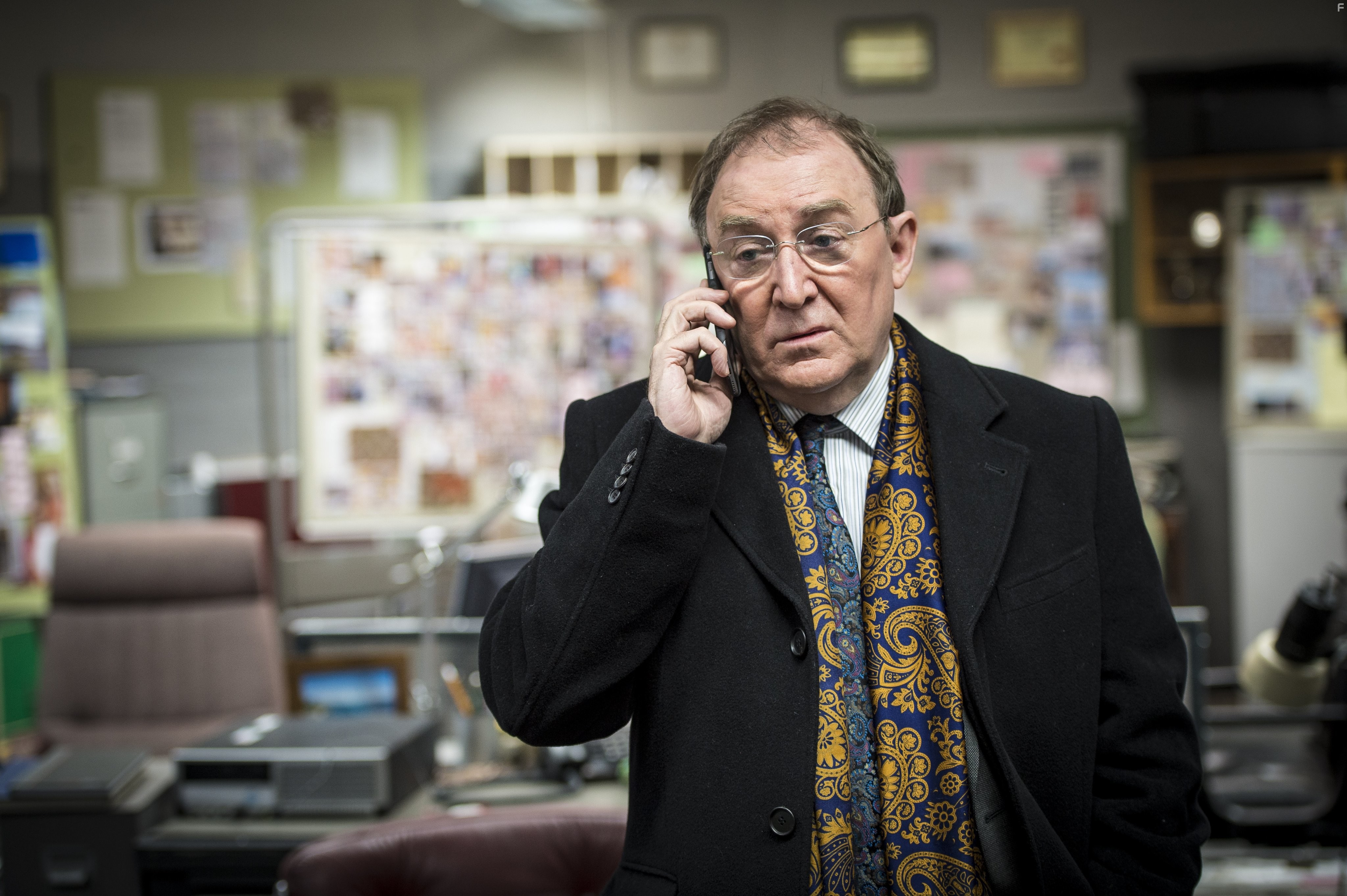 Dermot Crowley in Лютер (2010)