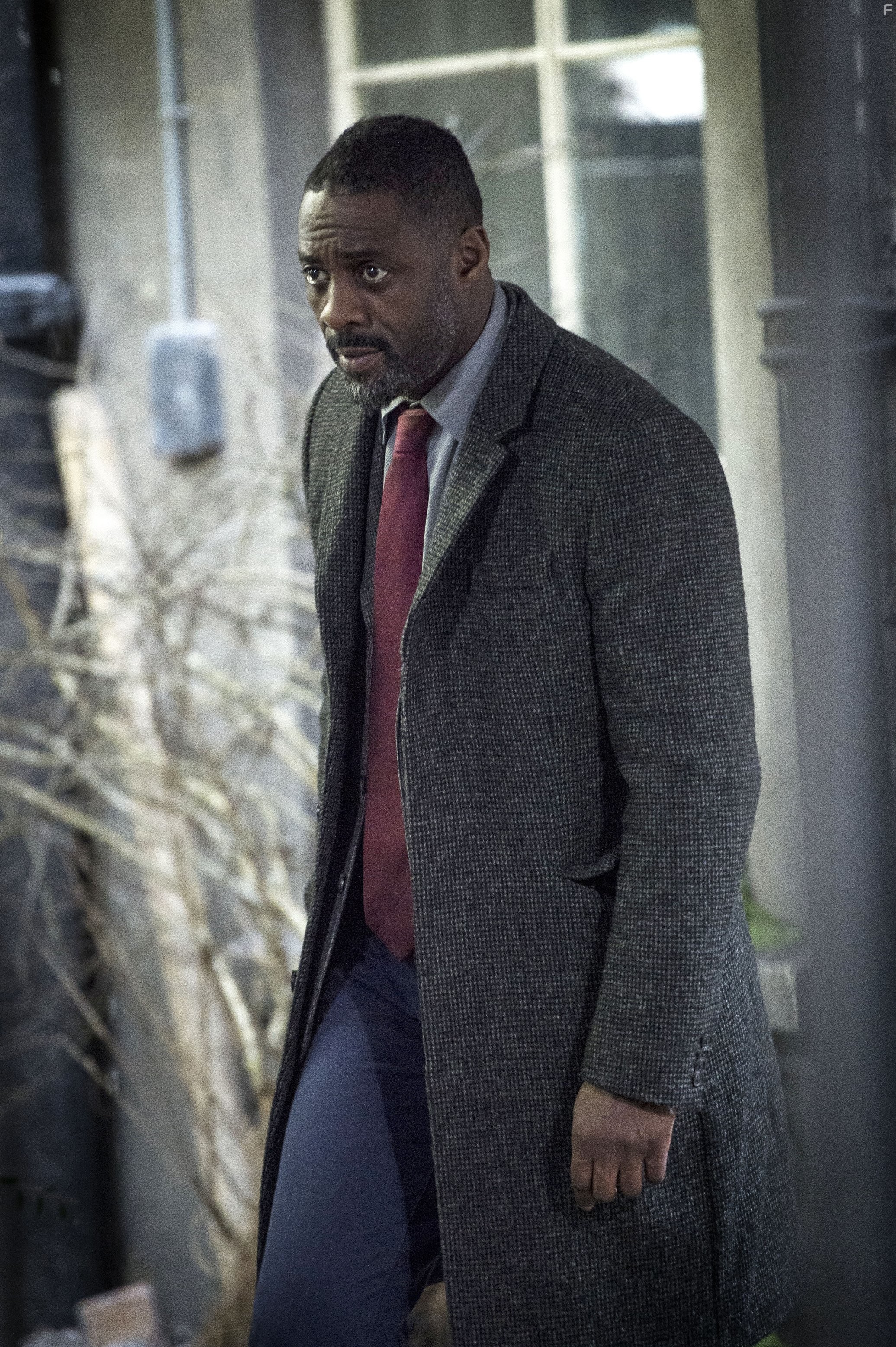 Idris Elba in Лютер (2010)
