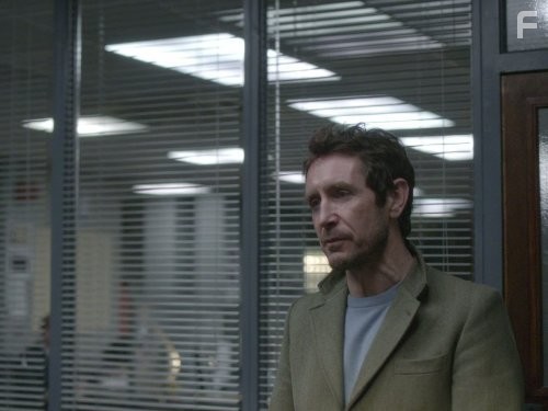Paul McGann in Лютер (2010)