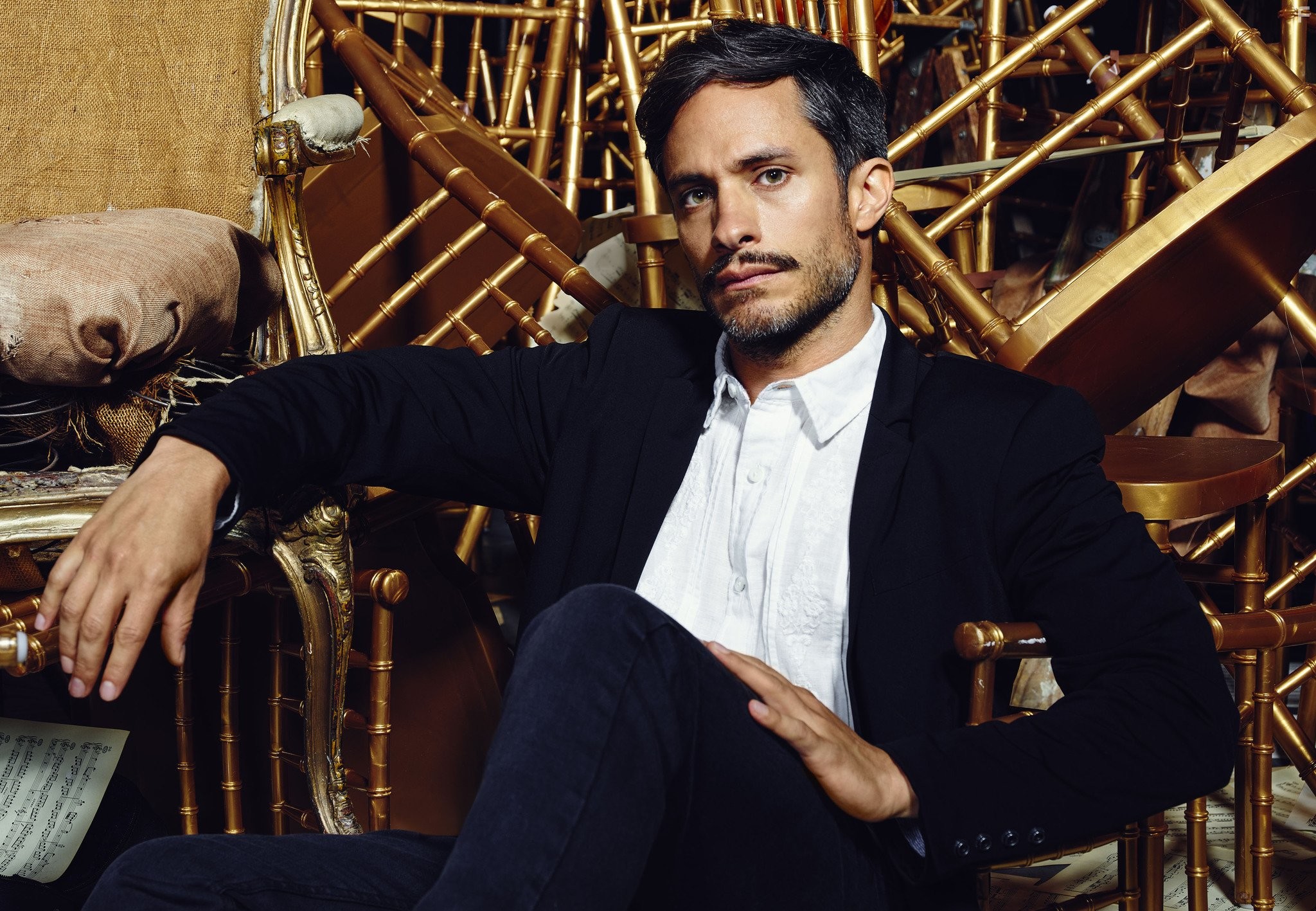 Gael Garc?a Bernal in Моцарт в джунглях (2014)