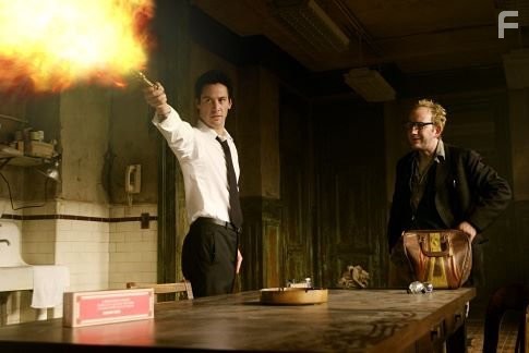 Keanu Reeves and Max Baker in Константин (2005)