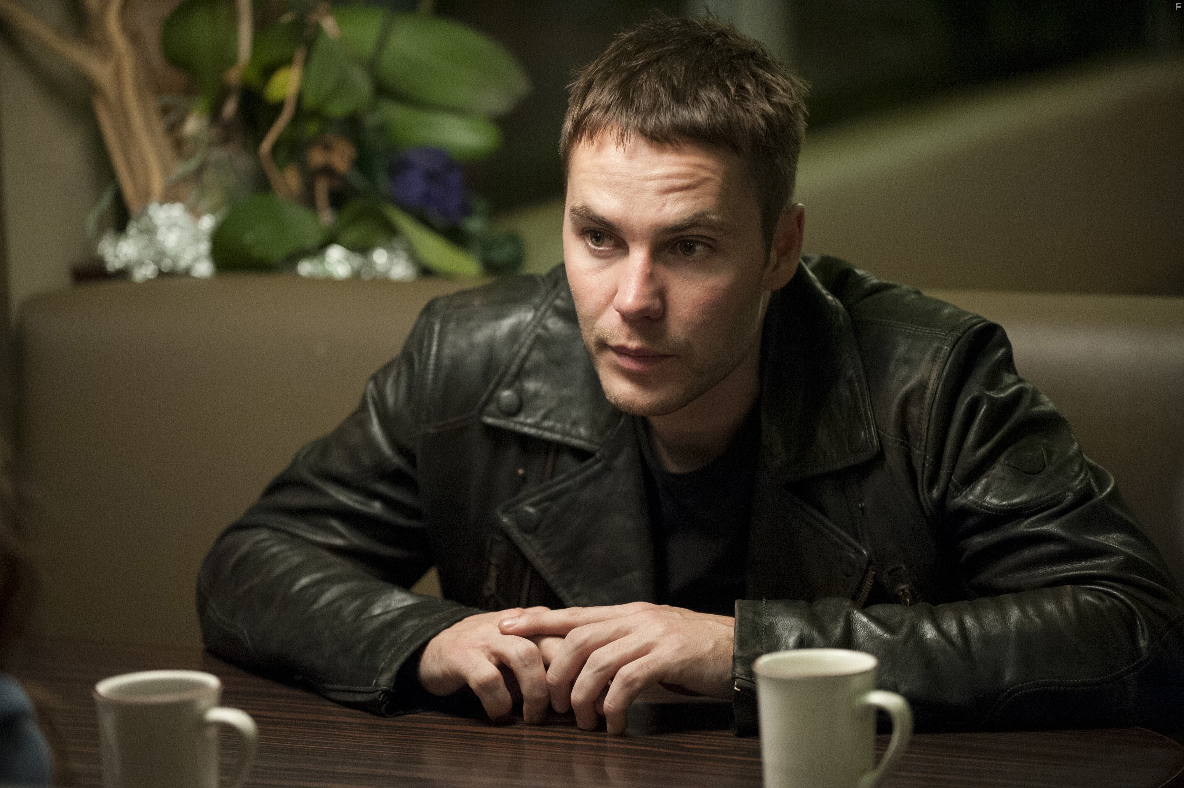 Taylor Kitsch in Настоящий детектив (2014)