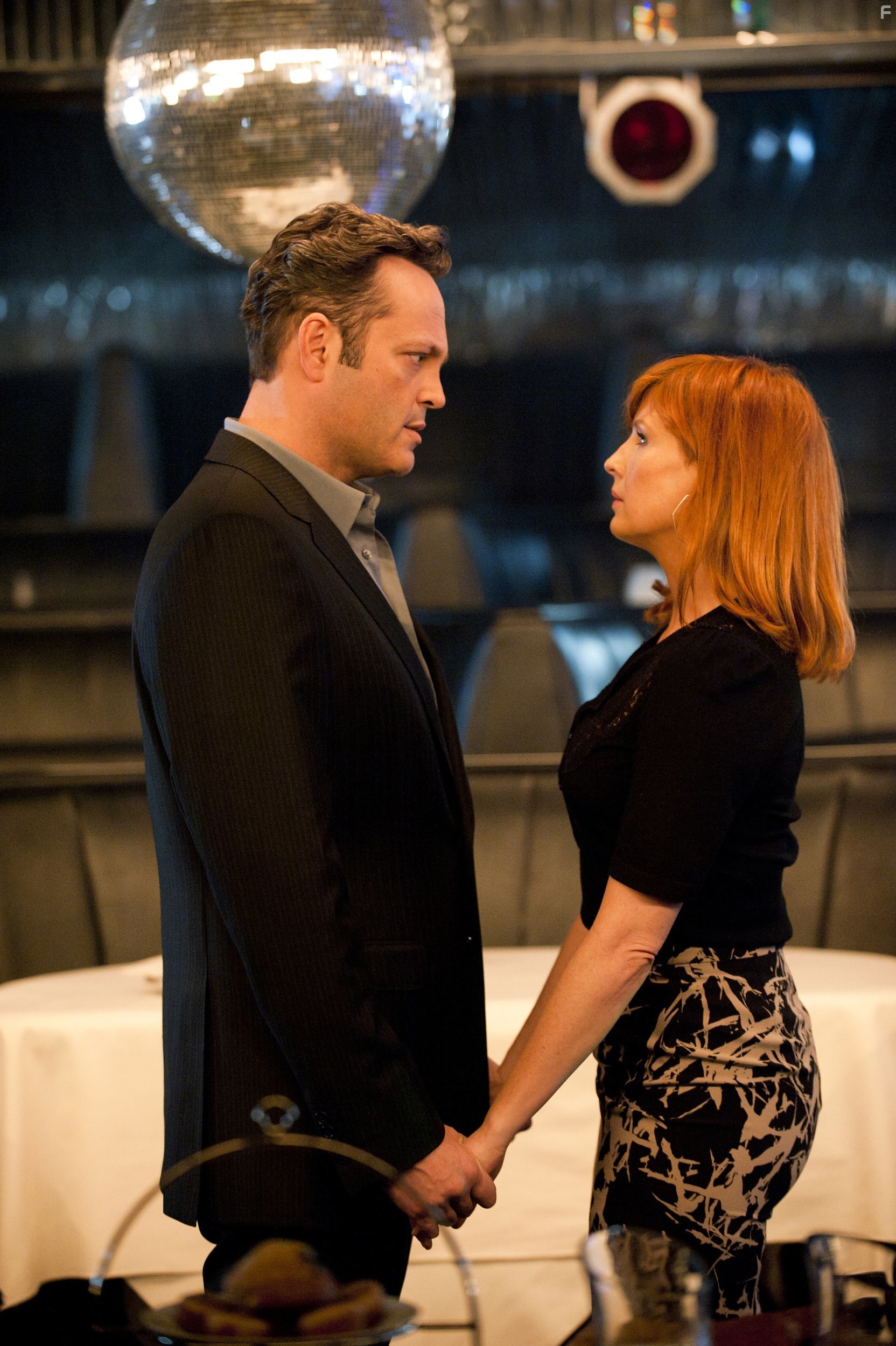 Vince Vaughn and Kelly Reilly in Настоящий детектив (2014)
