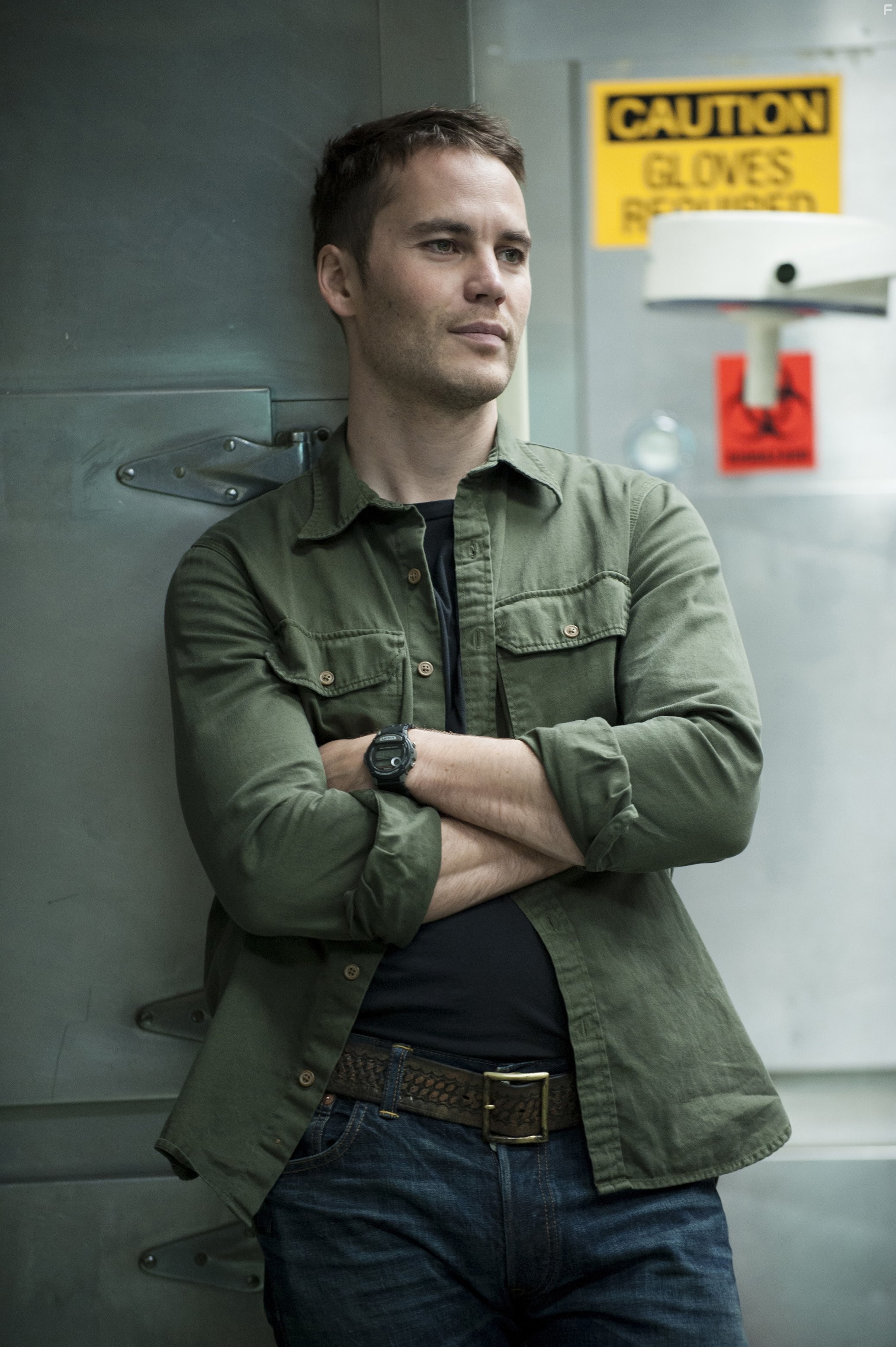 Taylor Kitsch in Настоящий детектив (2014)