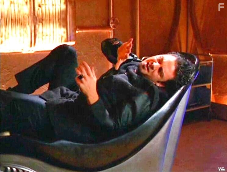 Marton Csokas in Cleopatra 2525 (2000)