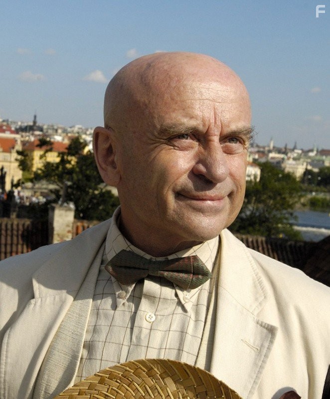 Borivoj Navr?til in Maharal - tajemstvi talismanu (2007)