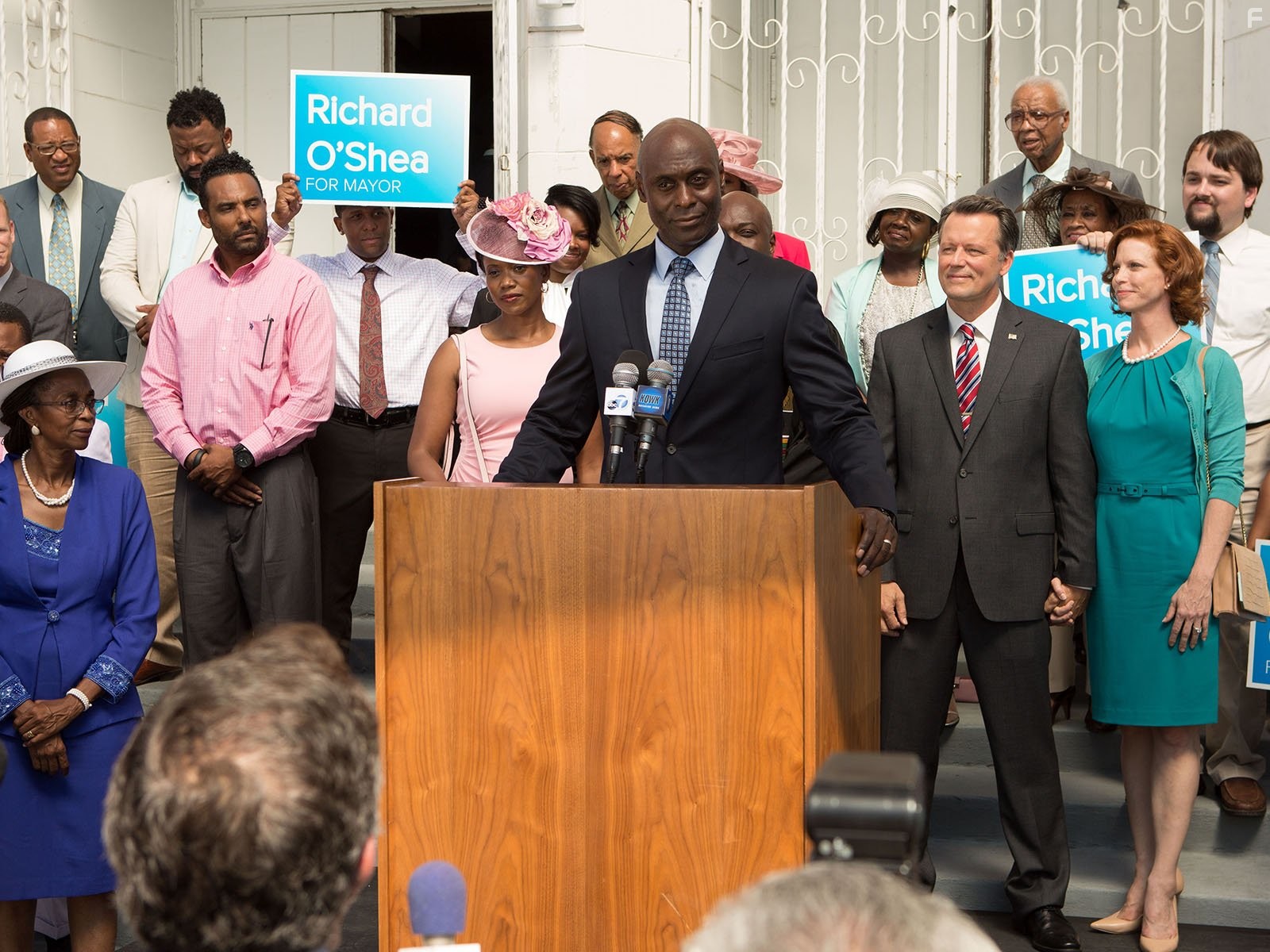Erika Alexander, Leslie Stevens, Steven Culp, and Lance Reddick in Босх (2014)