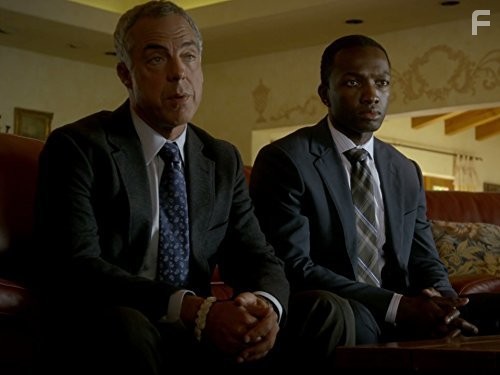 Jamie Hector and Titus Welliver in Босх (2014)