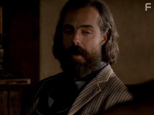 Titus Welliver in Дедвуд (2004)