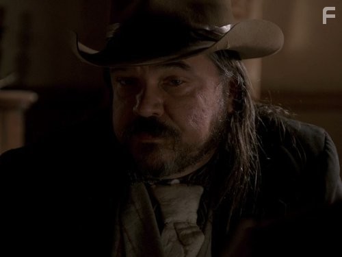 W. Earl Brown in Дедвуд (2004)