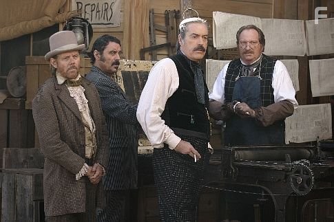 Jeffrey Jones, Powers Boothe, Ian McShane, and William Sanderson in Дедвуд (2004)