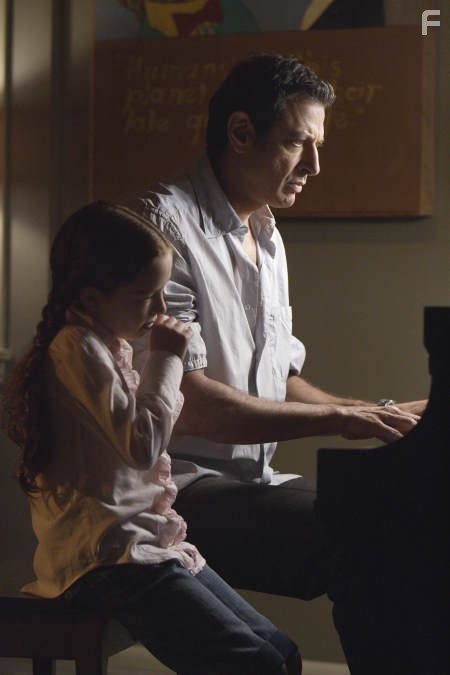 Jeff Goldblum and Zoe Stone Molloy in Детектив Рейнс (2007)