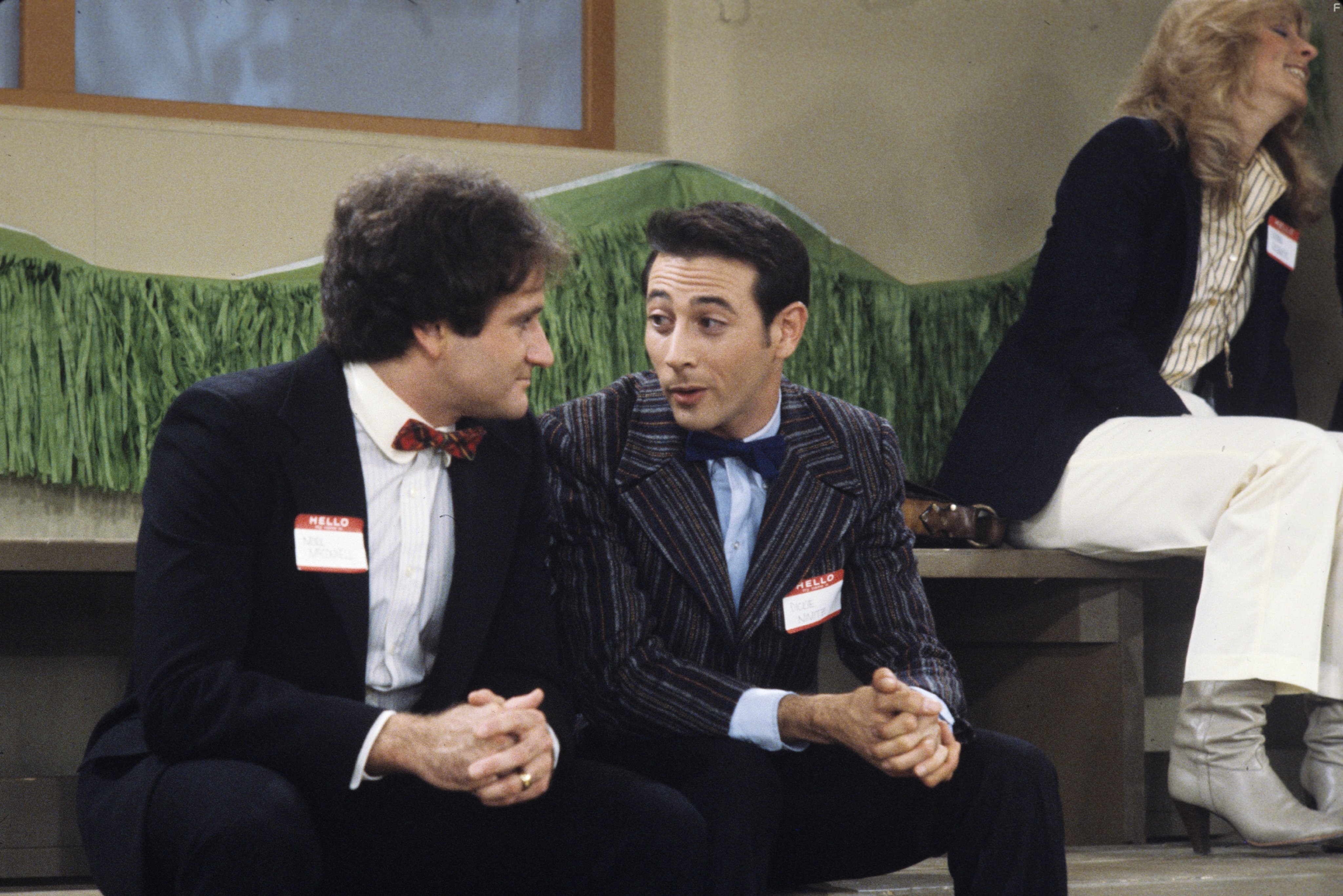 Robin Williams and Paul Reubens in Морк и Минди (1978)