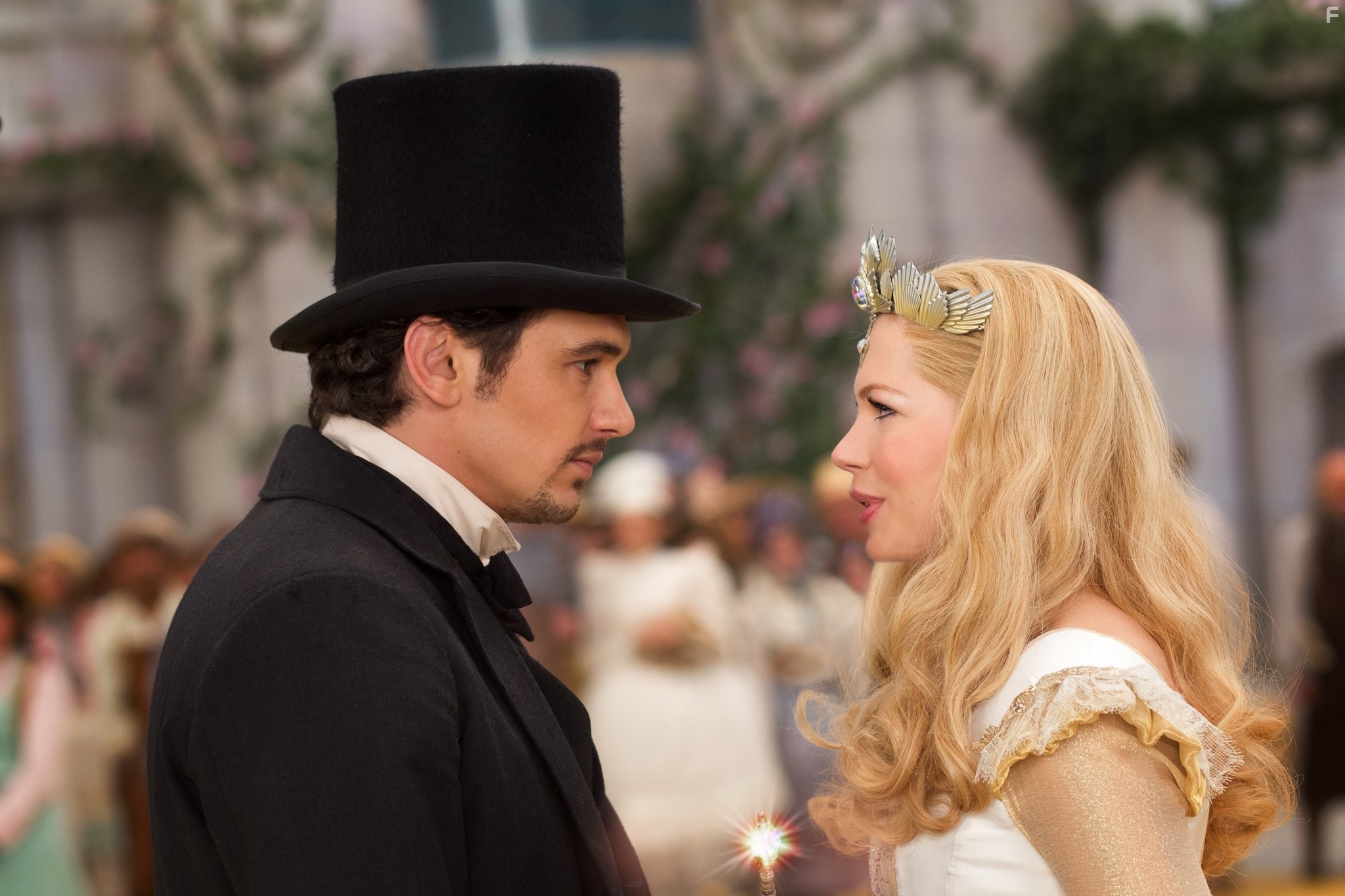 James Franco and Michelle Williams in Оз: Великий и Ужасный (2013)