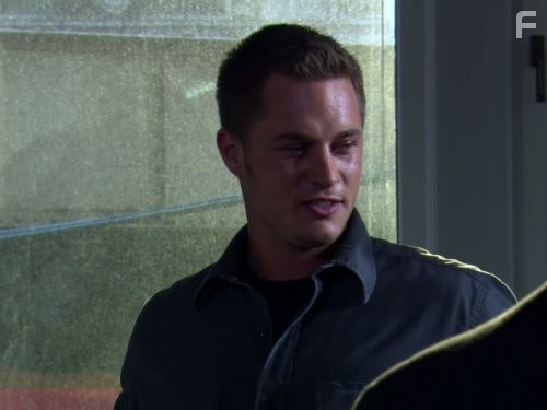 Travis Fimmel in Зверь (2009)