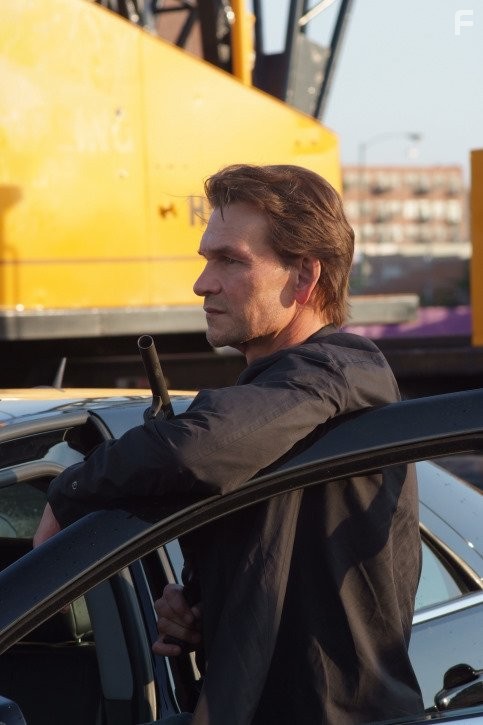 Patrick Swayze in Зверь (2009)