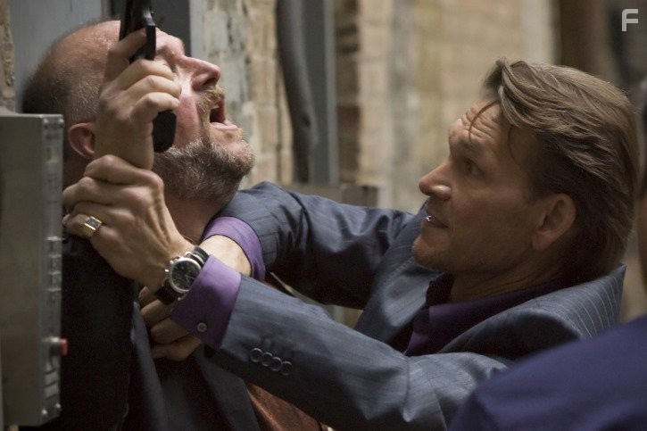 Patrick Swayze in Зверь (2009)