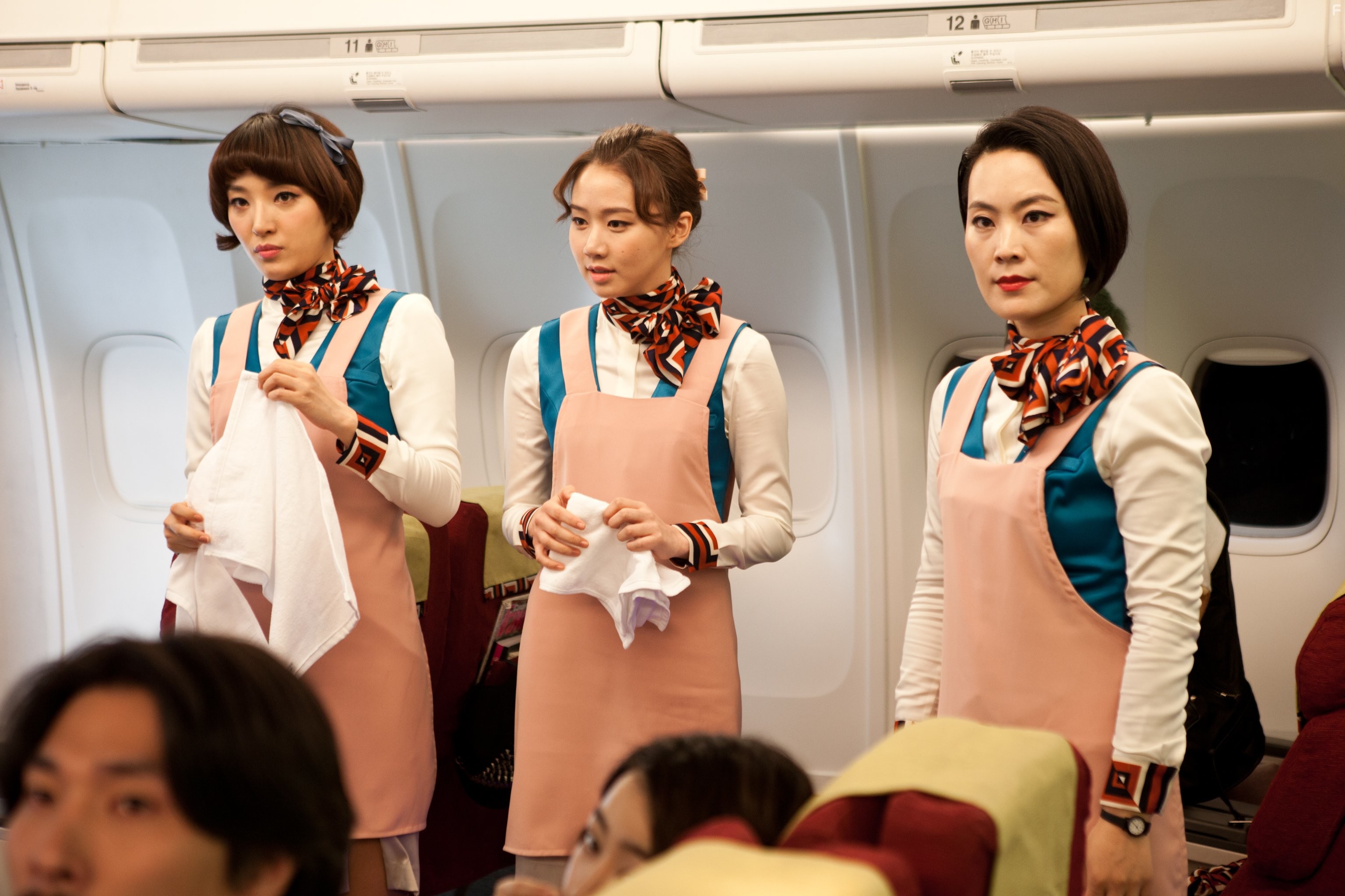 Jae-hwa Kim, Ko Sung-Hee, and Ye-Rang Kim in Rol-lu-ko-seu-tu (2013)