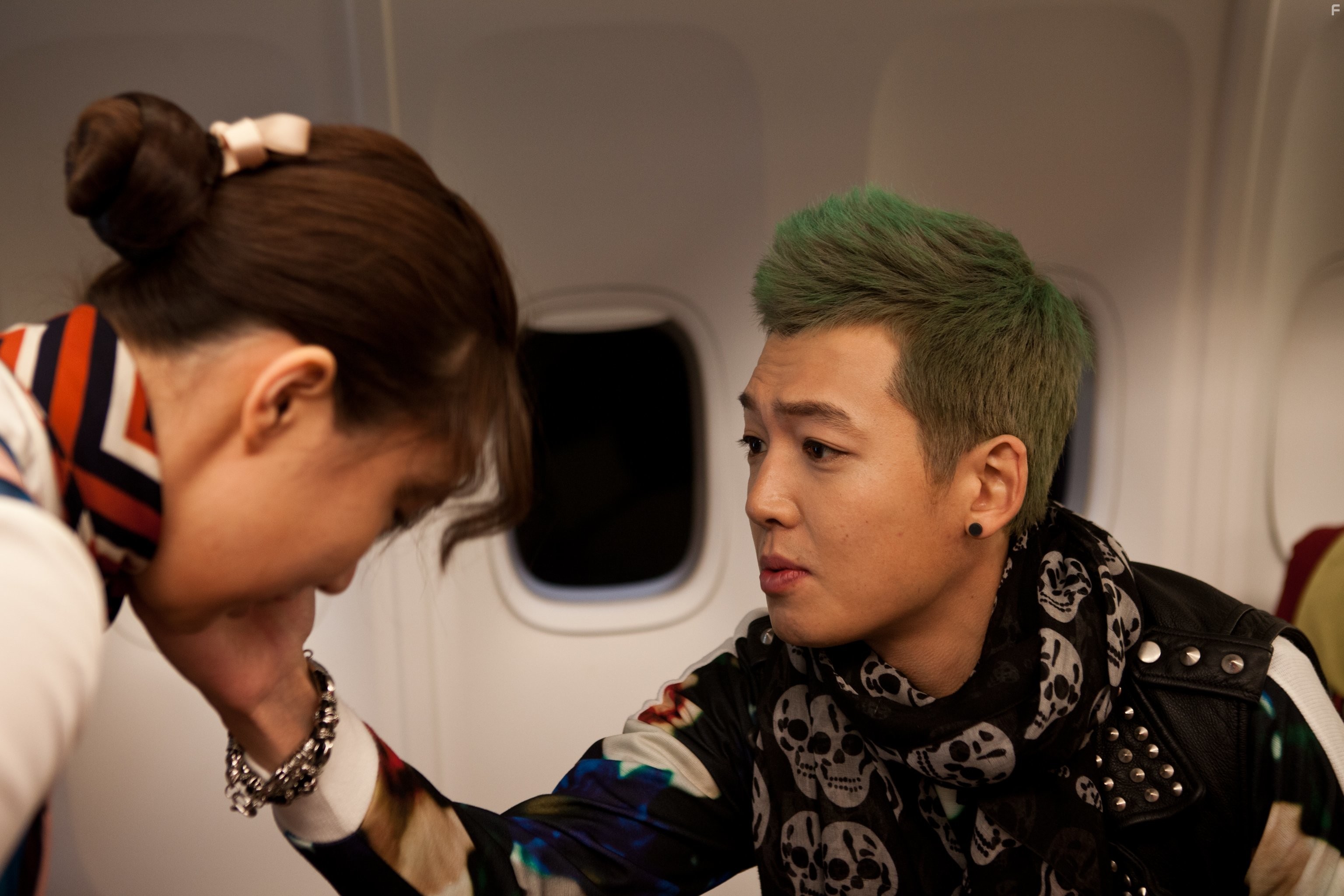 Kyung Ho Jung in Rol-lu-ko-seu-tu (2013)