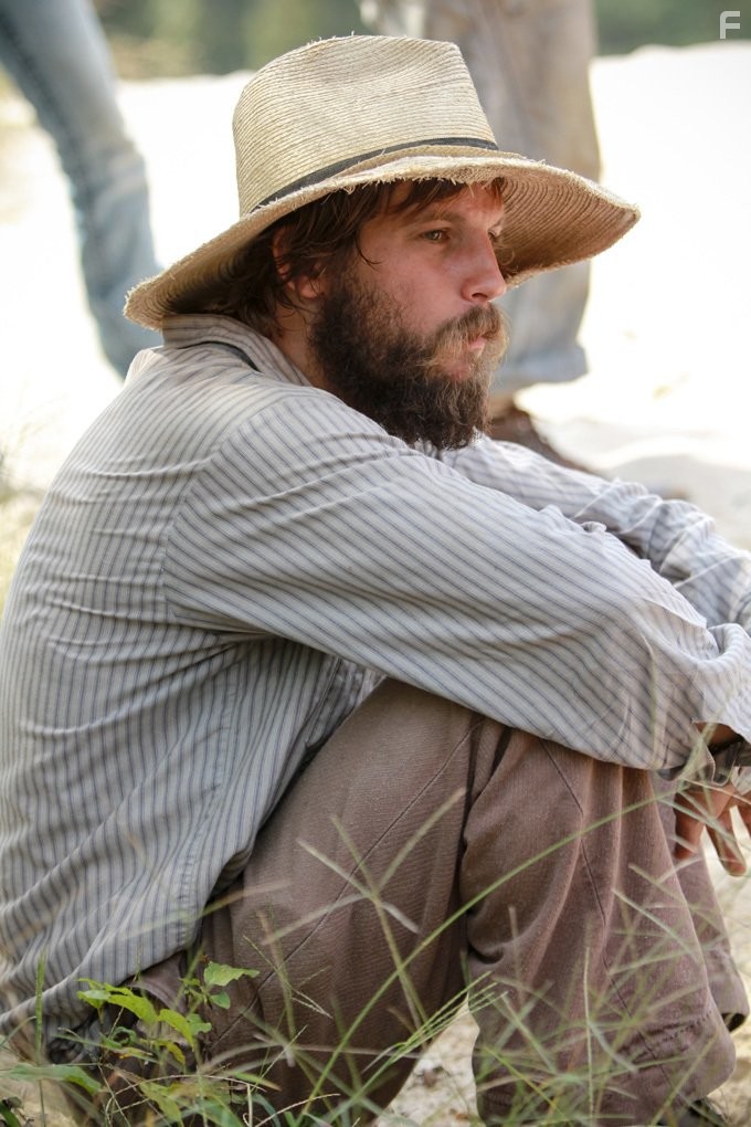 Logan Marshall-Green in Когда я умирала (2013)