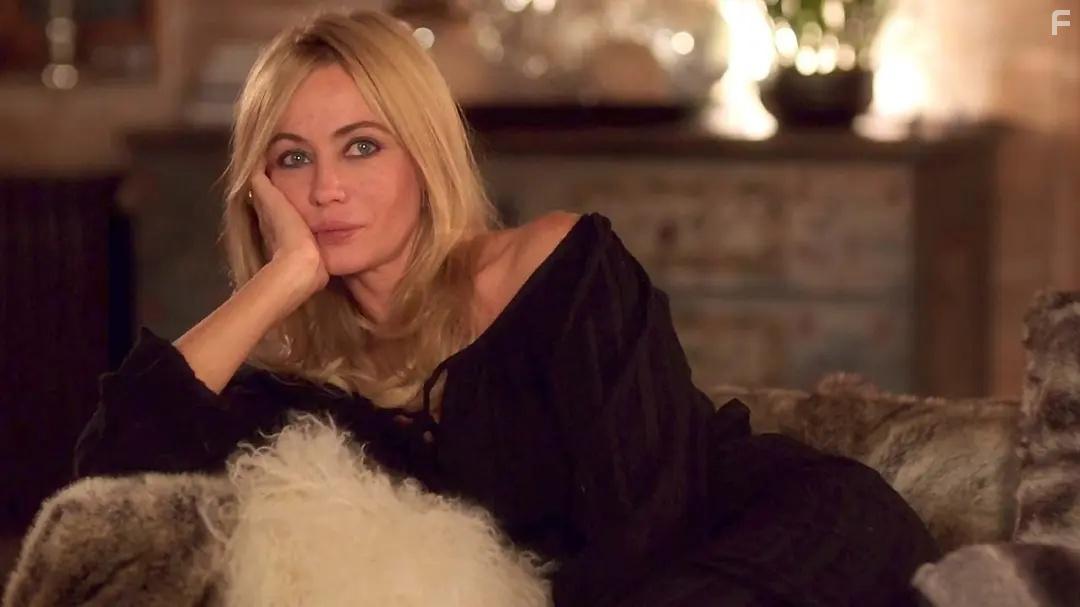 Les yeux jaunes des crocodiles (2014)