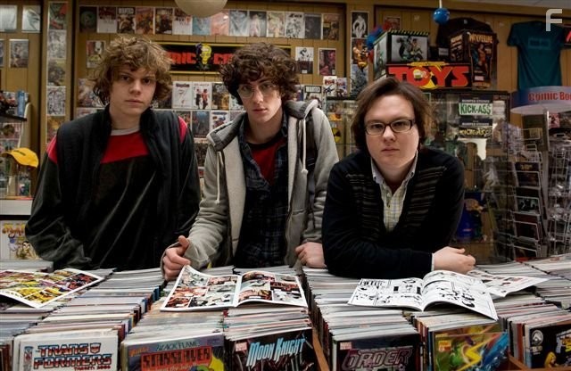 Clark Duke, Aaron Taylor-Johnson, and Evan Peters in Пипец (2010)