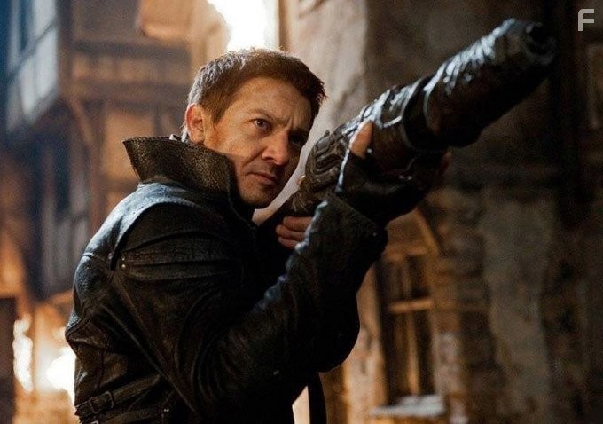 Jeremy Renner in Охотники на ведьм (2013)