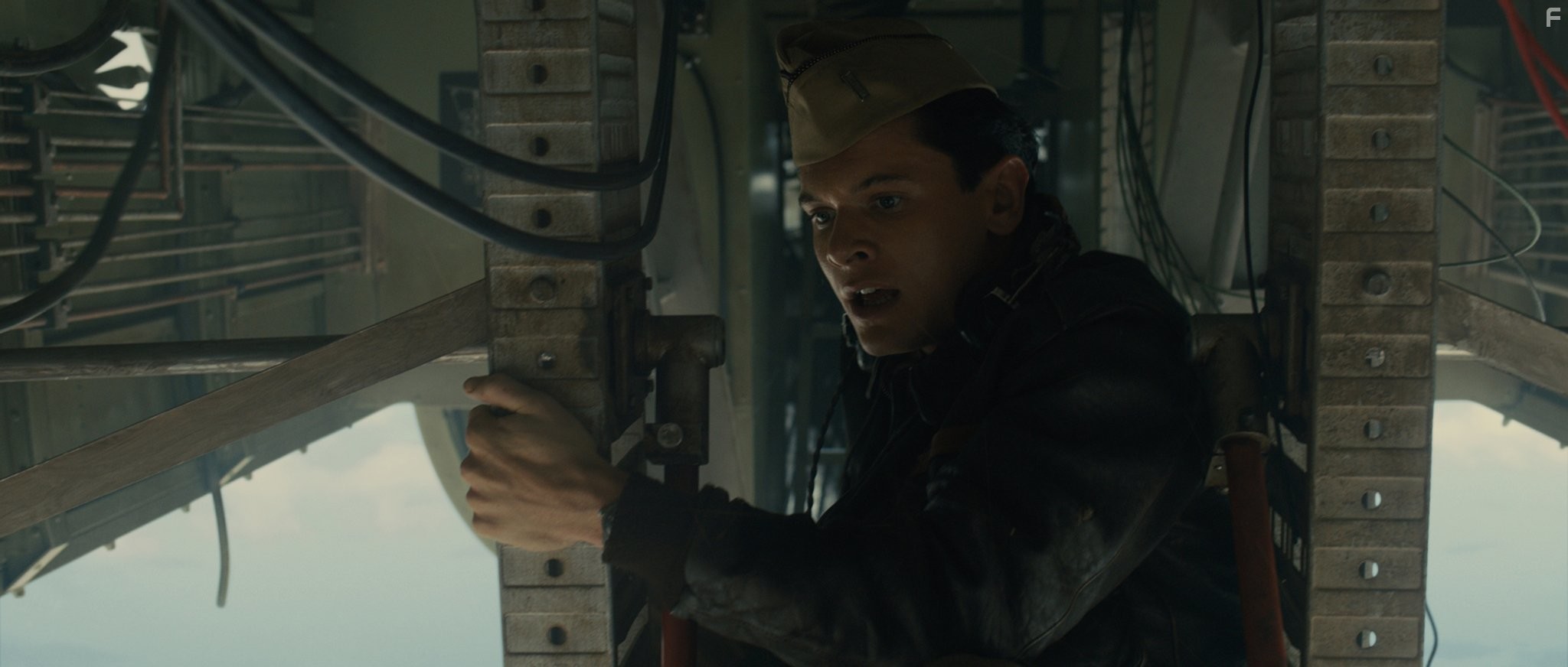 Jack O'Connell in Несломленный (2014)