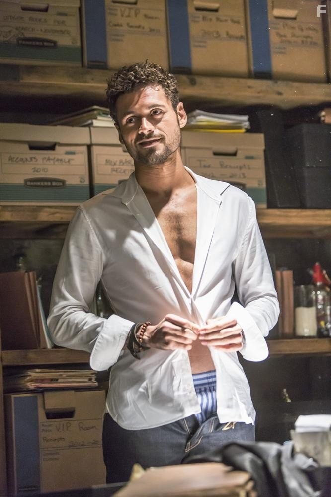 Tom Adam in Миксология (2013)