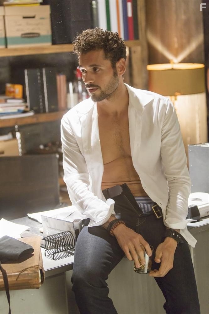 Tom Adam in Миксология (2013)