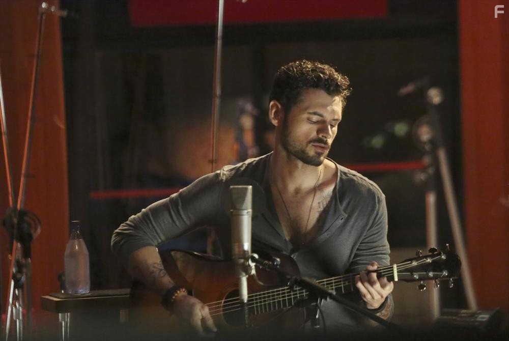 Adan Canto in Миксология (2013)