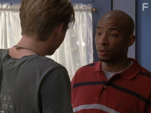 Chad Michael Murray and Antwon Tanner in Холм одного дерева (2003)