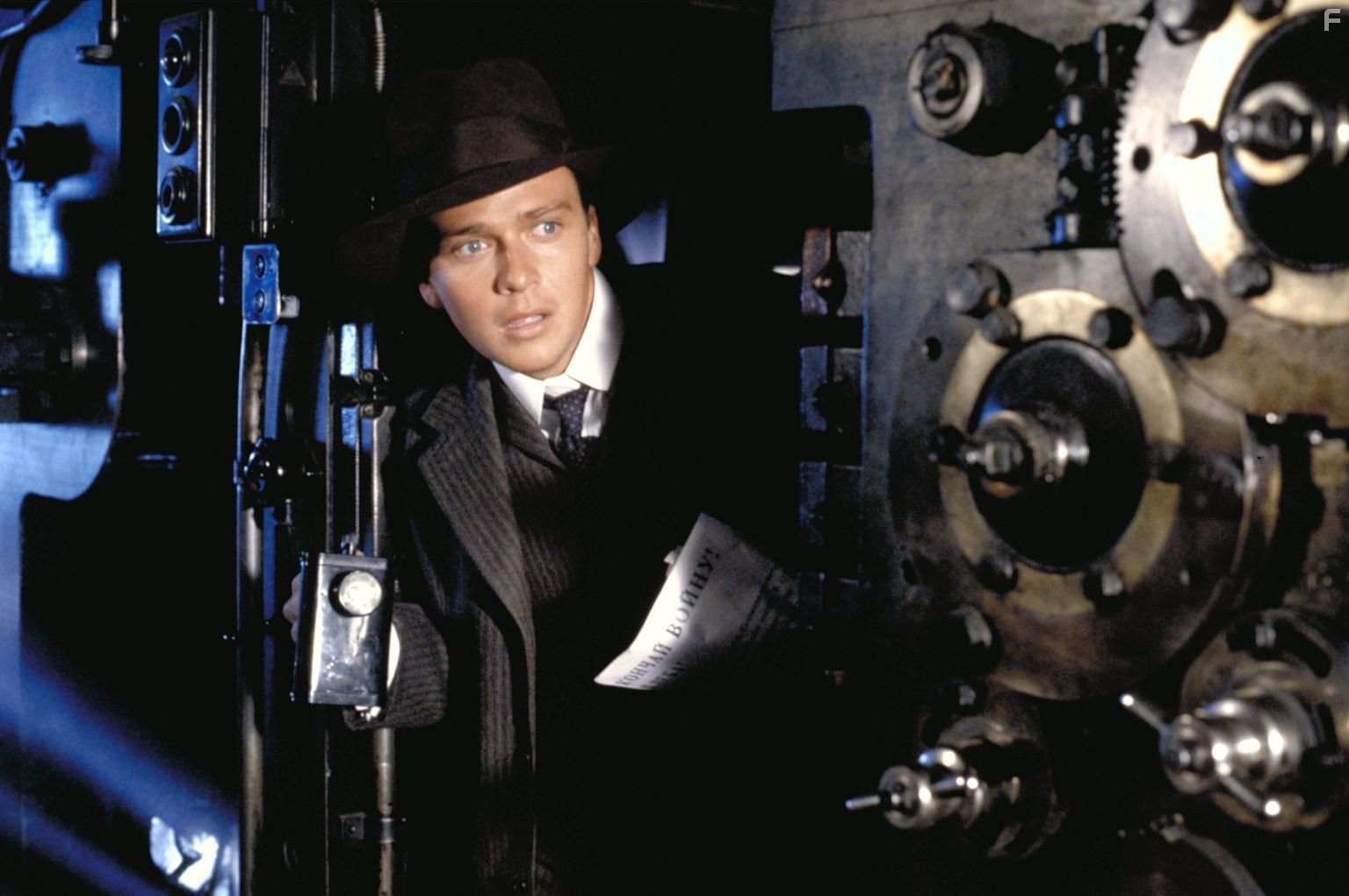 Sean Patrick Flanery in Приключения молодого Индианы Джонса (1992)