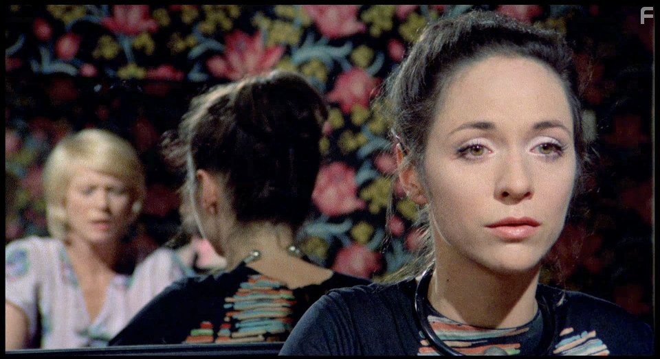 Il profumo della signora in nero (1974)