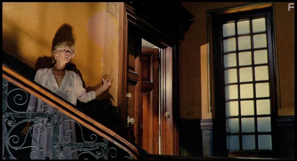 Il profumo della signora in nero (1974)