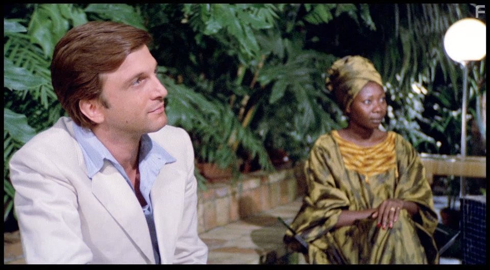 Il profumo della signora in nero (1974)