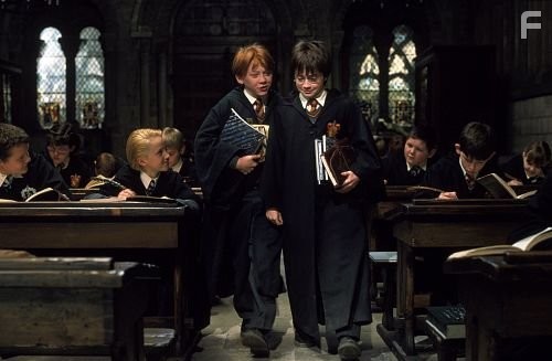 Tom Felton, Rupert Grint, Daniel Radcliffe, and Jamie Waylett in Гарри Поттер и философский камень (2001)