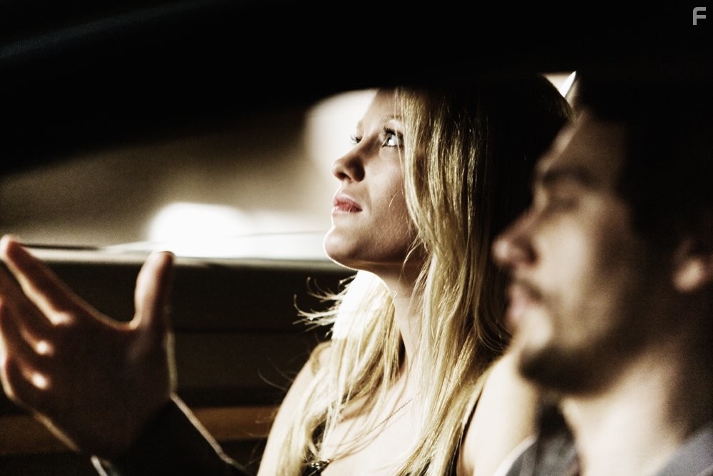 James Franco and Ashley Hinshaw in Чeрри (2012)