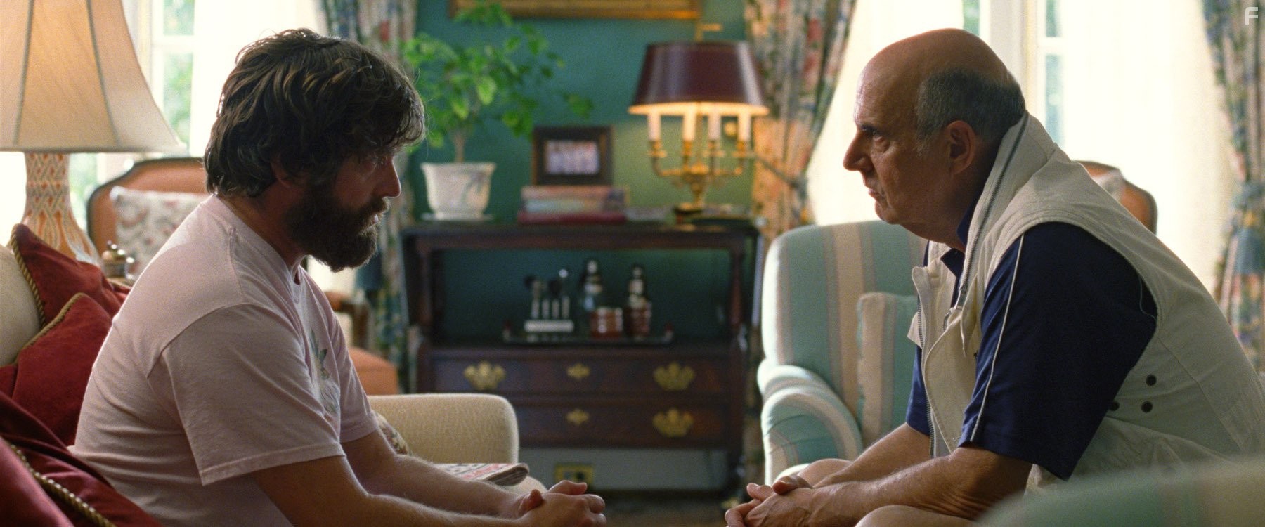 Jeffrey Tambor and Zach Galifianakis in Мальчишник: Часть III (2013)
