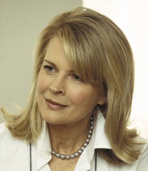 Candice Bergen in Стильная штучка (2002)