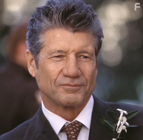 Fred Ward in Стильная штучка (2002)