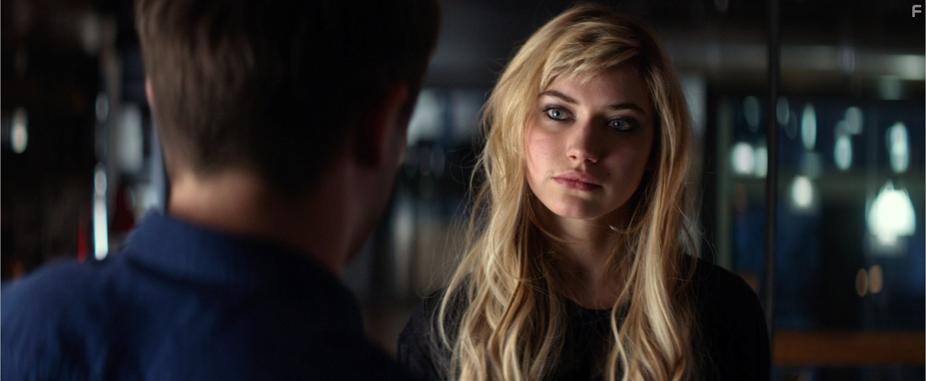 Imogen Poots in Этот неловкий момент (2014)