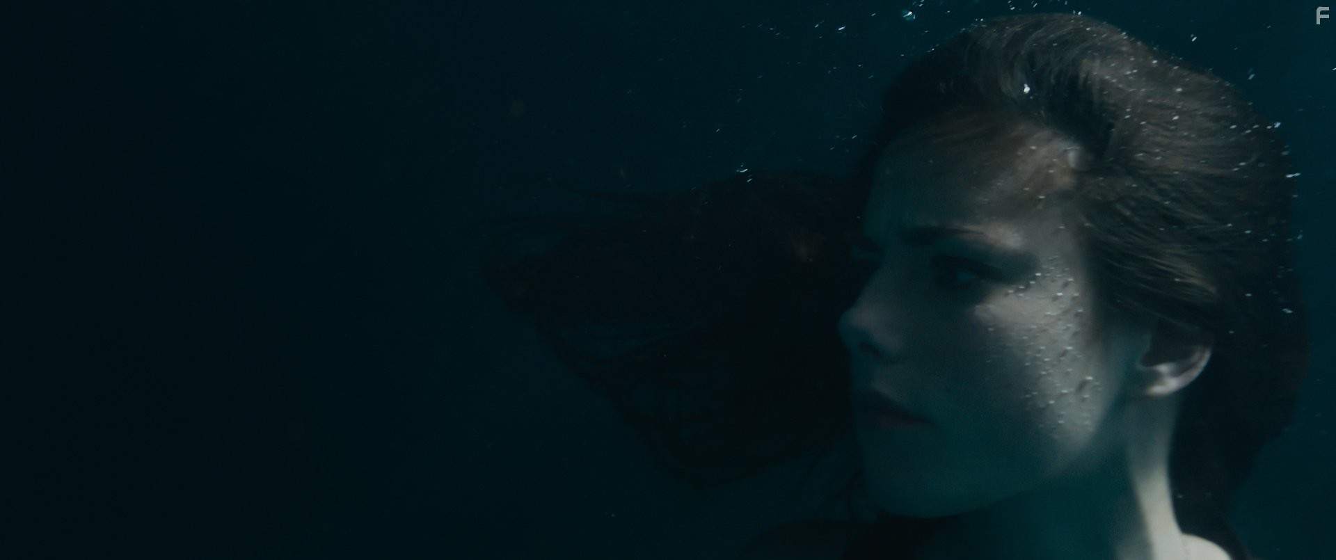 Kaya Scodelario in Эмануэль и правда о рыбах (2013)