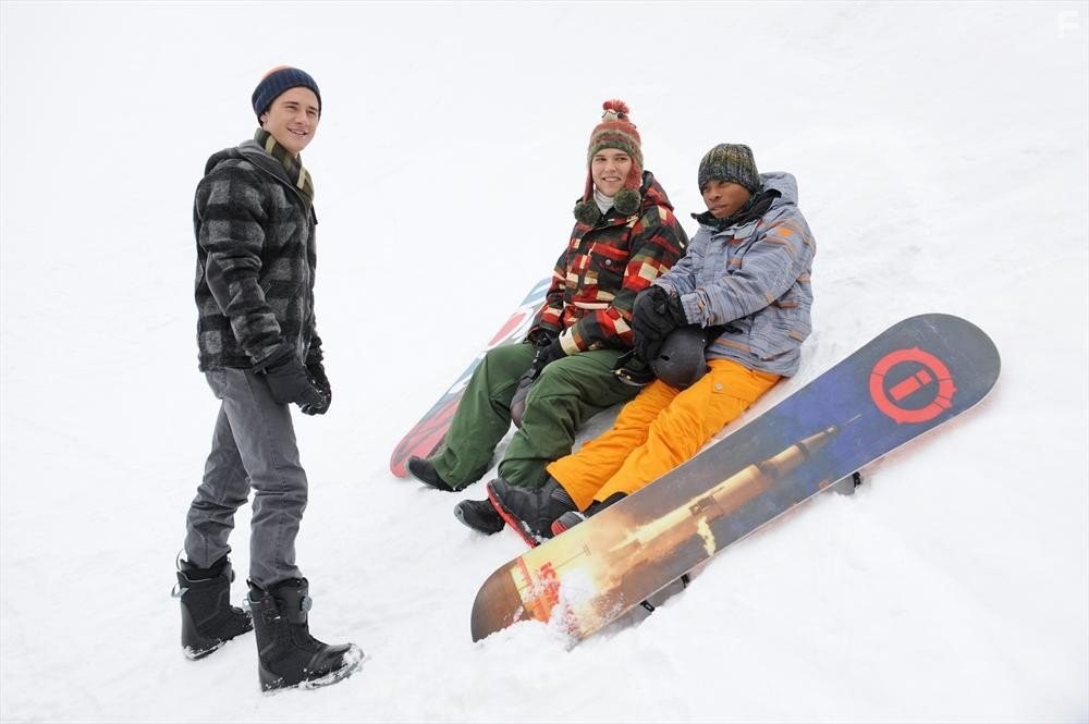 Luke Benward, Andrew Caldwell, and Carlon Jeffery in Облако 9 (2014)