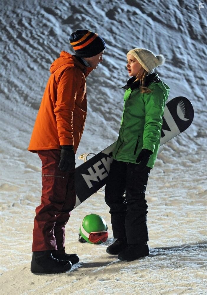 Luke Benward and Dove Cameron in Облако 9 (2014)