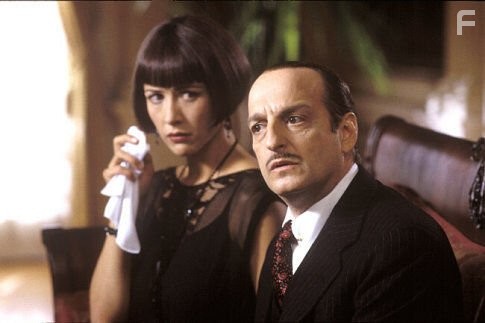 Sophie Marceau and David Paymer in Алекс и Эмма (2003)