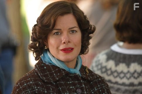 Marcia Gay Harden in Улыбка Моны Лизы (2003)