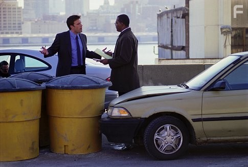 (Left to right) Ben Affleck as Gavin Banek and Samuel L. Jackson as Doyle Gipson
