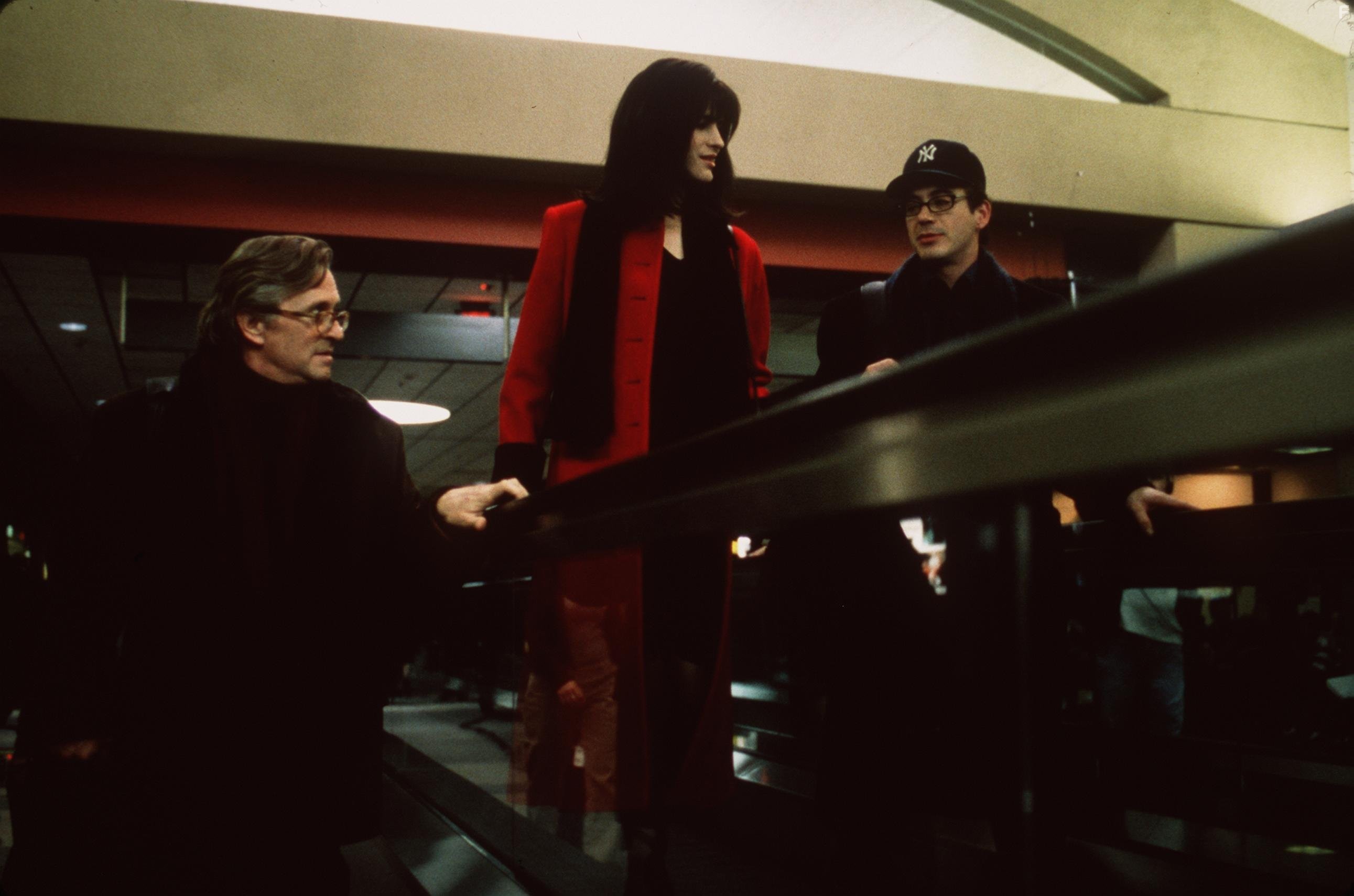 Michael Douglas, Robert Downey Jr., and Michael Cavadias in Вундеркинды (2000)